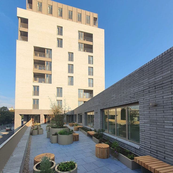 Daventry House, Built to the highest possible design standards